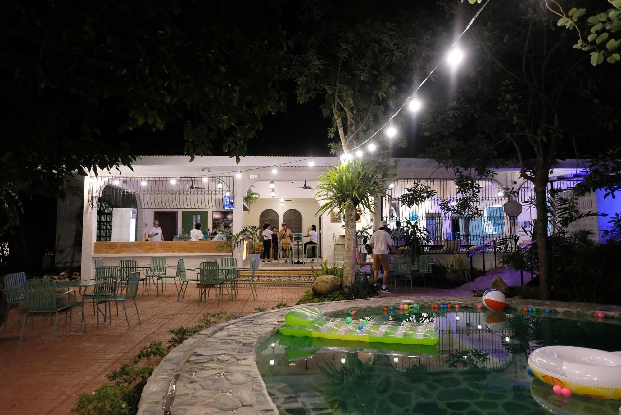 Hostel Mad Monkey Dumaguete Dumaguete City Exterior foto